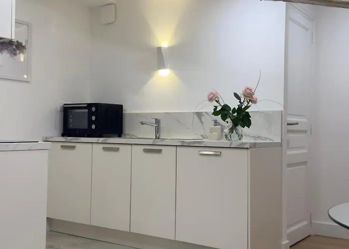 아파트 Situation Exceptionnelle Harmony Iii 카르카손